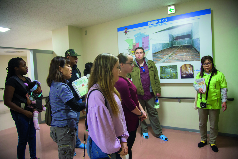 Eye-opener: Marines and civilians visit environmental facility