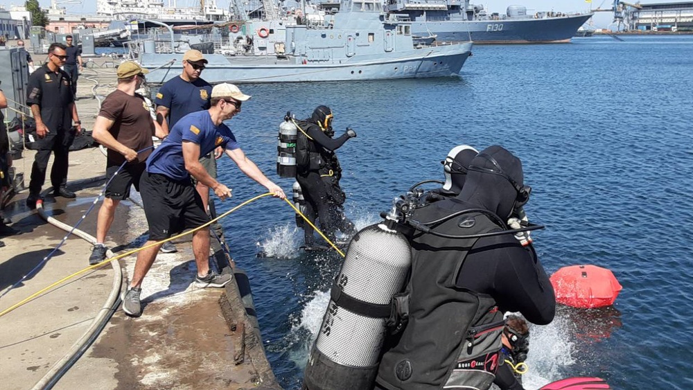 Exercise SEA BREEZE RCN Clearance Divers