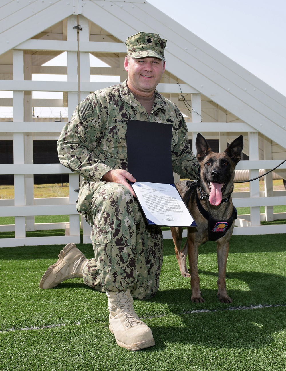 Navy Working Dog Receives Coast Guard Award