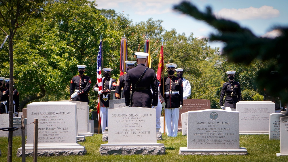 Marines Conduct Full Honors Funeral for Senator Warren