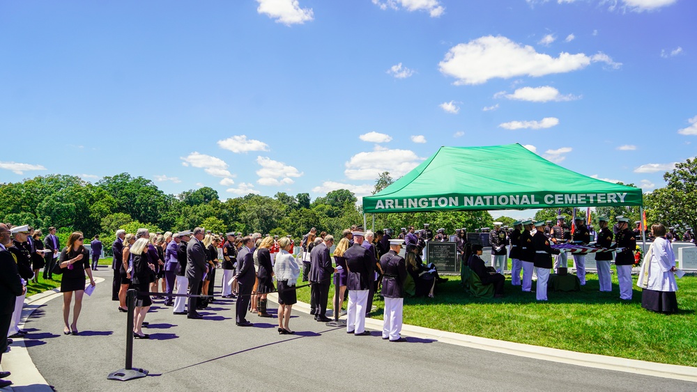 Marines Conduct Full Honors Funeral for Senator Warren