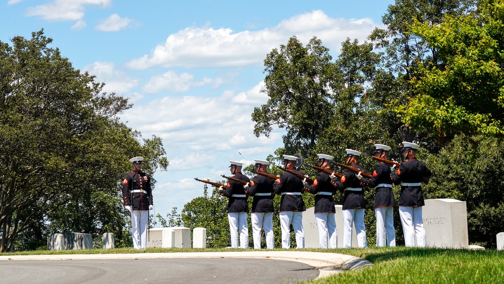 Marines Conduct Full Honors Funeral for Senator Warren