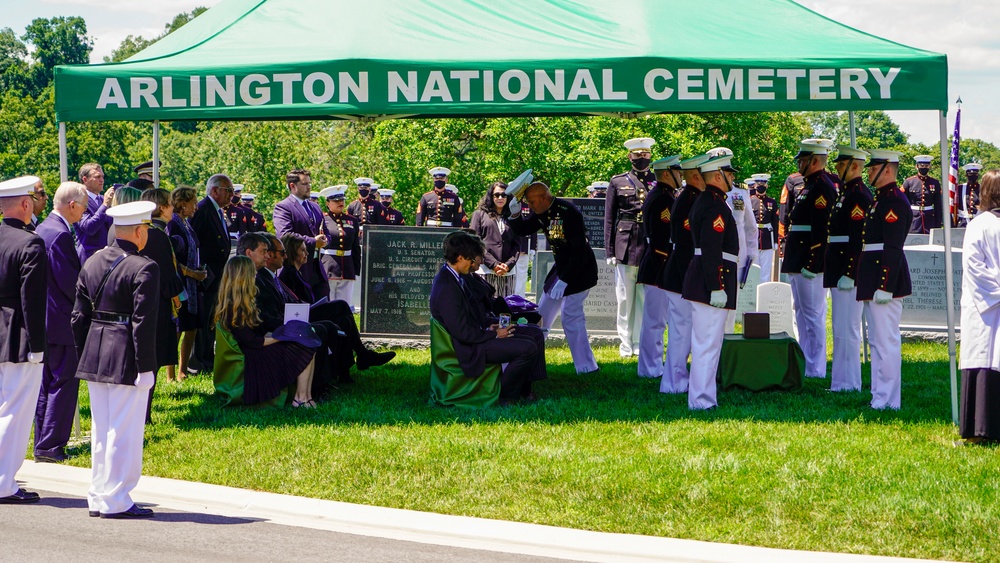 Marines Conduct Full Honors Funeral for Senator Warren