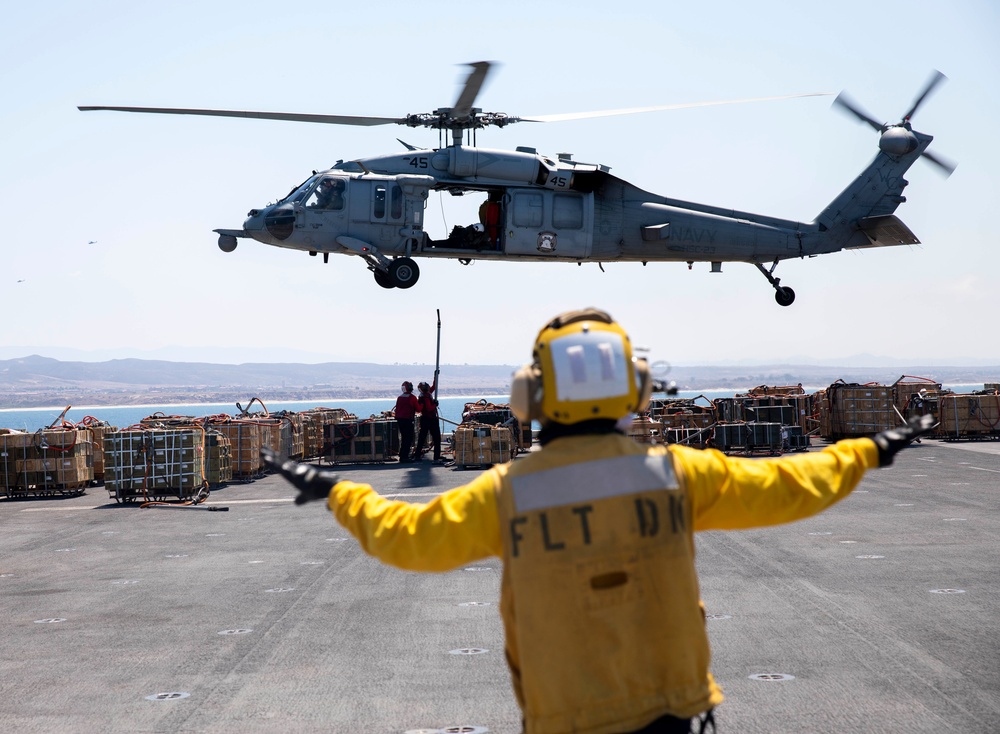 USS Makin Island Underway