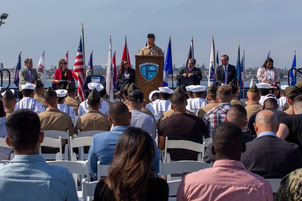Service members become citizens during all-military naturalization ceremony