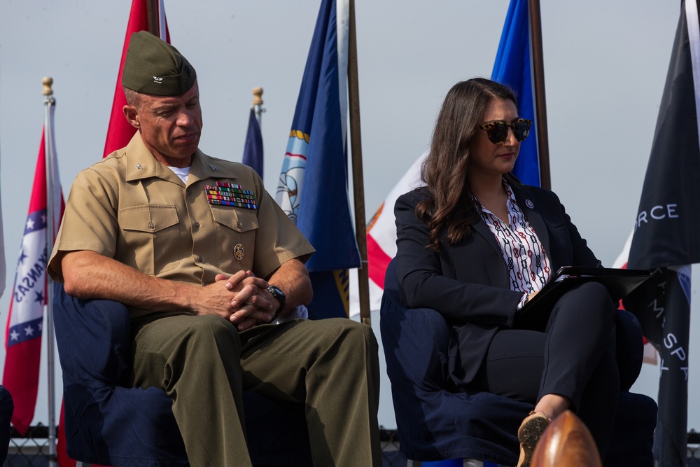 Service members become citizens during all-military naturalization ceremony