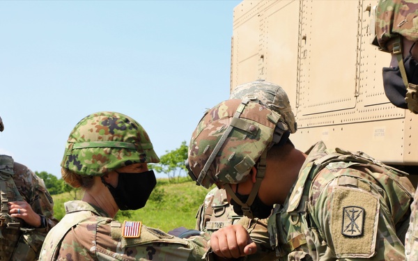 MG Laura Yeager visits bilateral Fire Direction Center Yausubetsu Training Area June 28