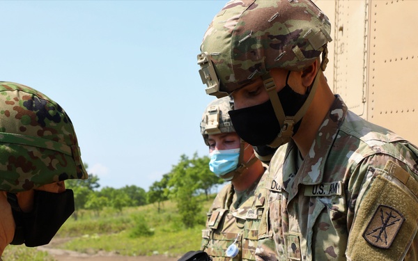 MG Laura Yeager visits bilateral Fire Direction Center Yausubetsu Training Area June 28