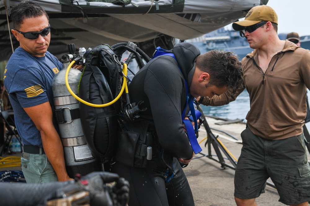 U.S. Navy Divers at Sea Breeze 2021