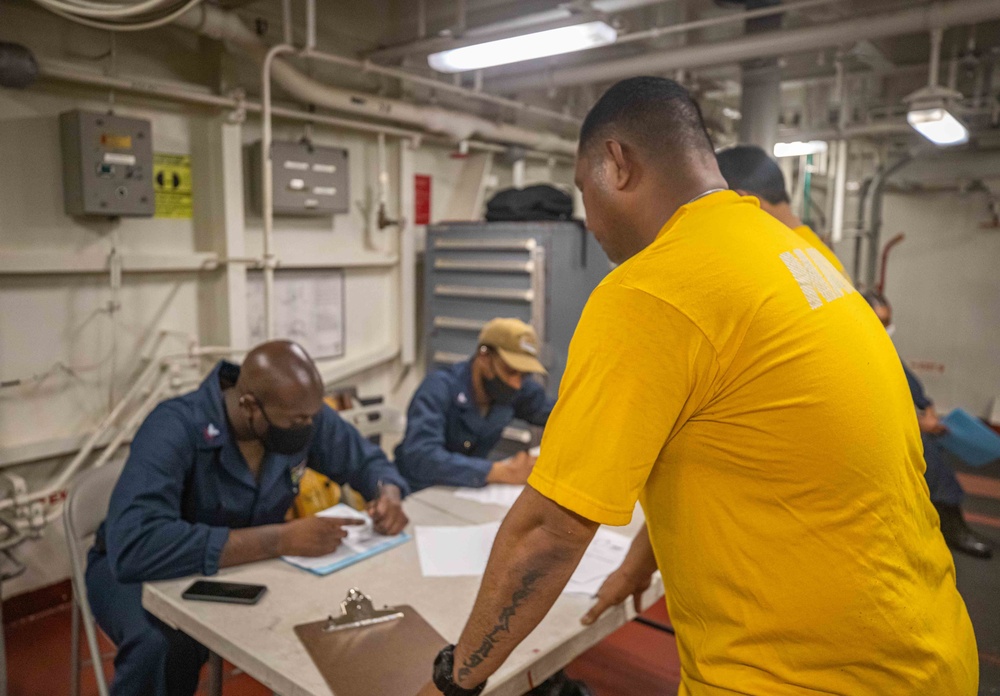 USS Ronald Reagan (CVN 76) Body Composition Assessment