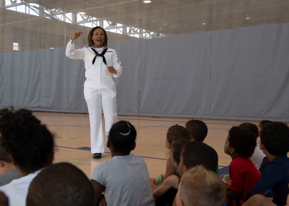 Sailors Visit YMCA Kids During Kansas City Navy Week 2021