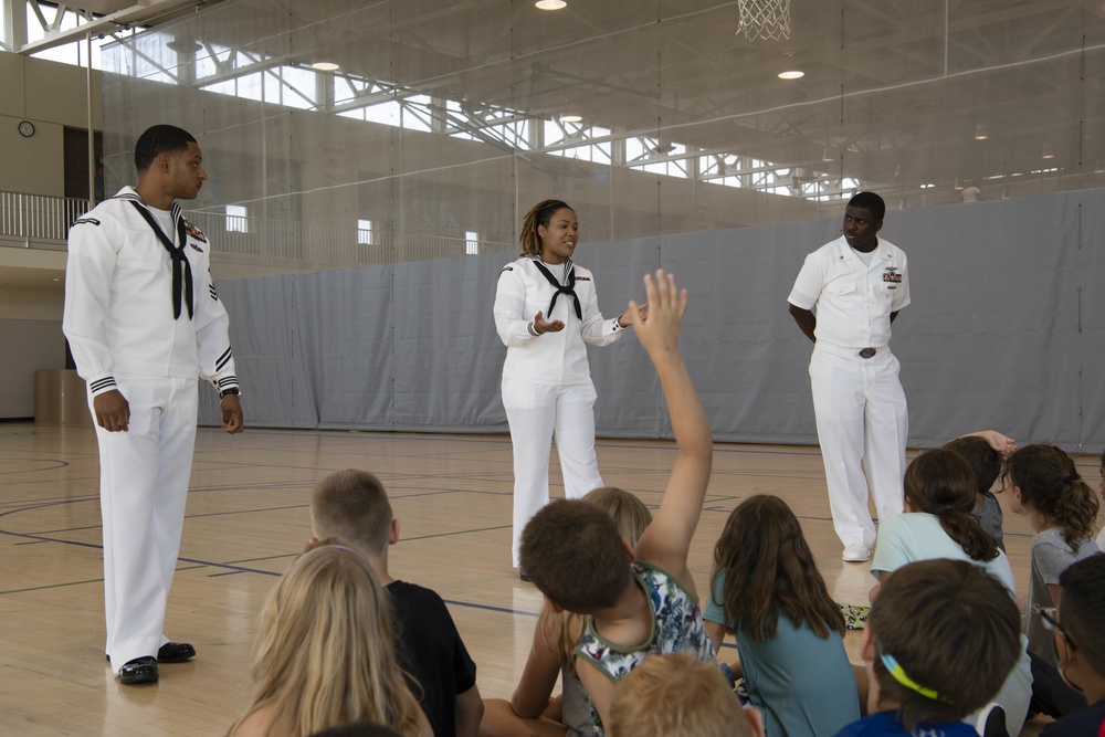 Sailors Visit YMCA Kids During Kansas City Navy Week 2021