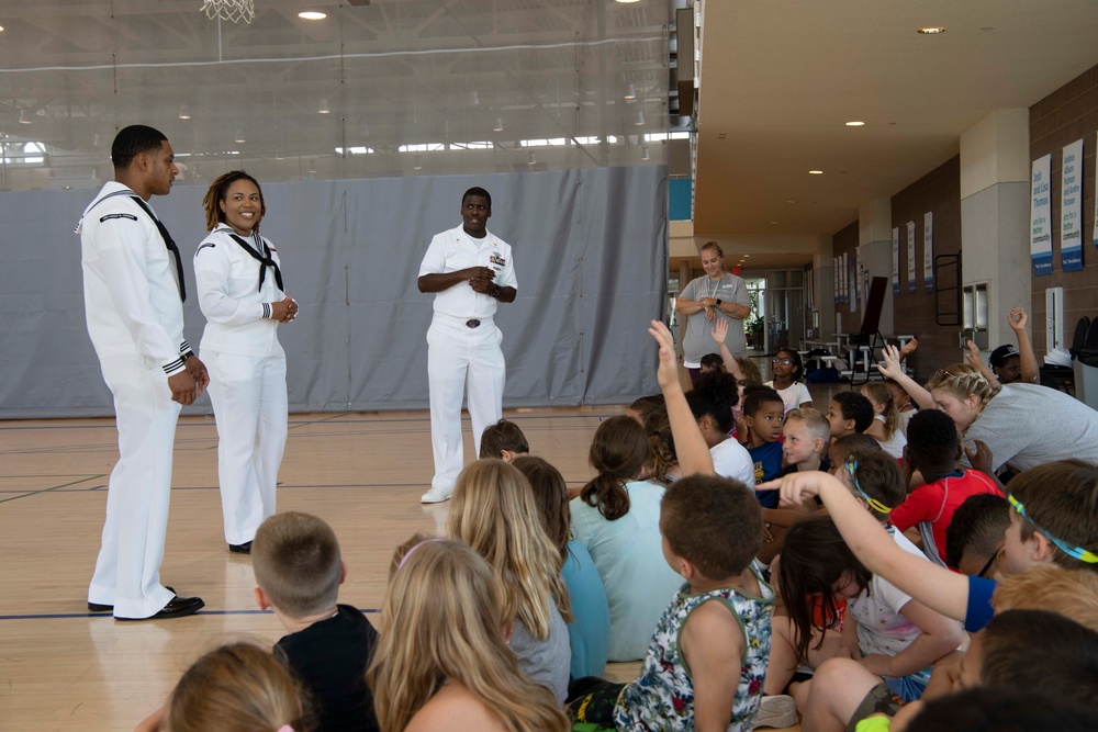 Sailors Visit YMCA Kids During Kansas City Navy Week 2021