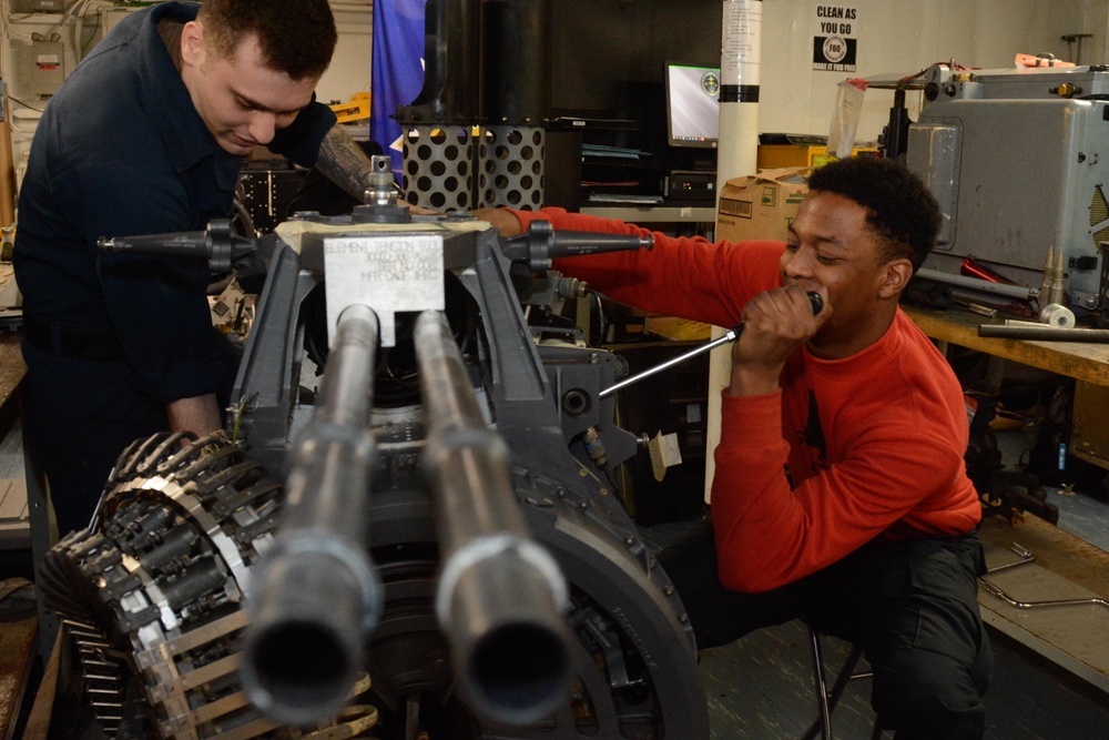 USS Ronald Reagan (CVN 76) Aviation Maintenance