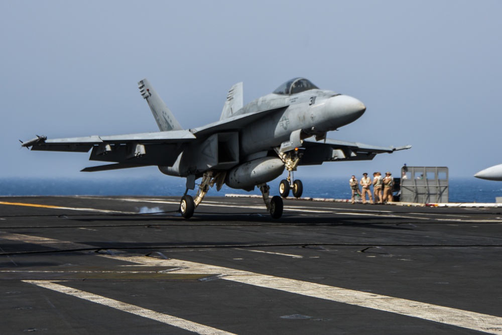 USS Ronald Reagan (CVN 76) Flight Operations