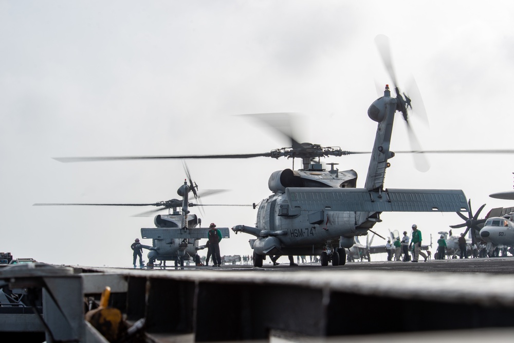 USS Ronald Reagan (CVN 76) Flight Operations