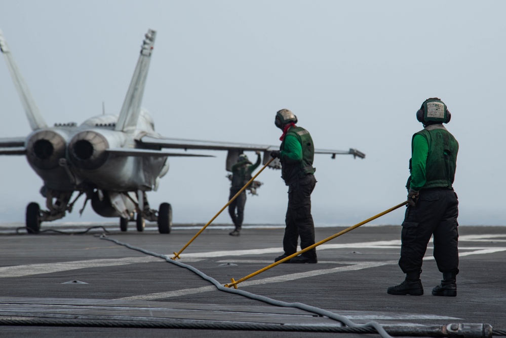 USS Ronald Reagan (CVN 76) Flight Operations