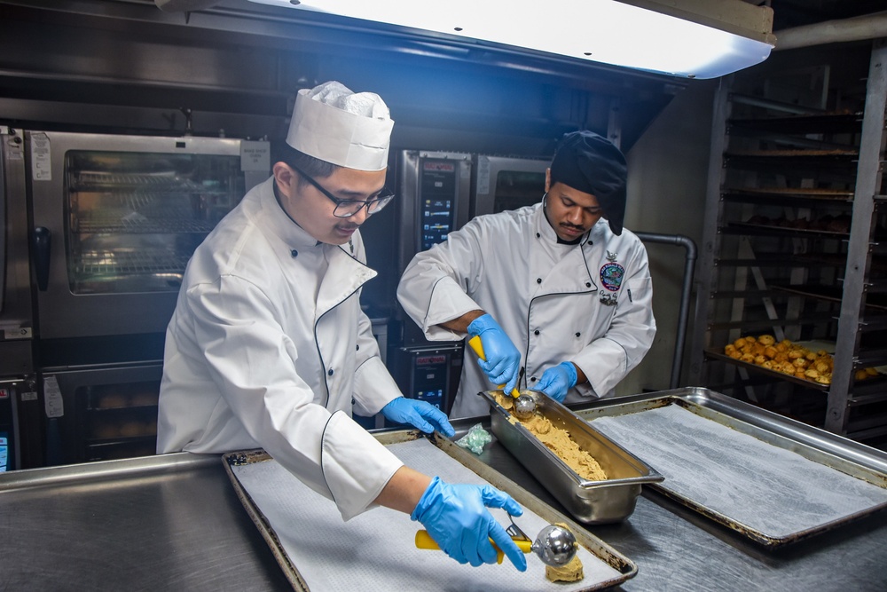 USS Ronald Reagan (CVN 76) Nancy Reagan Cookies