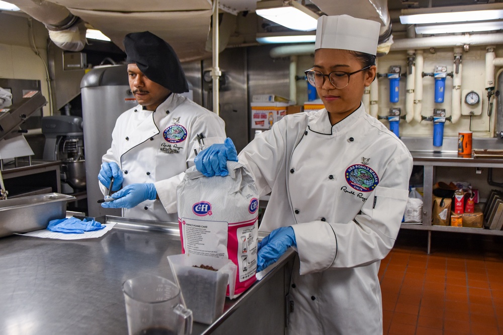 USS Ronald Reagan (CVN 76) Nancy Reagan Cookies