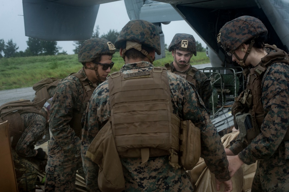 31st MEU conduct a FARP training exercise