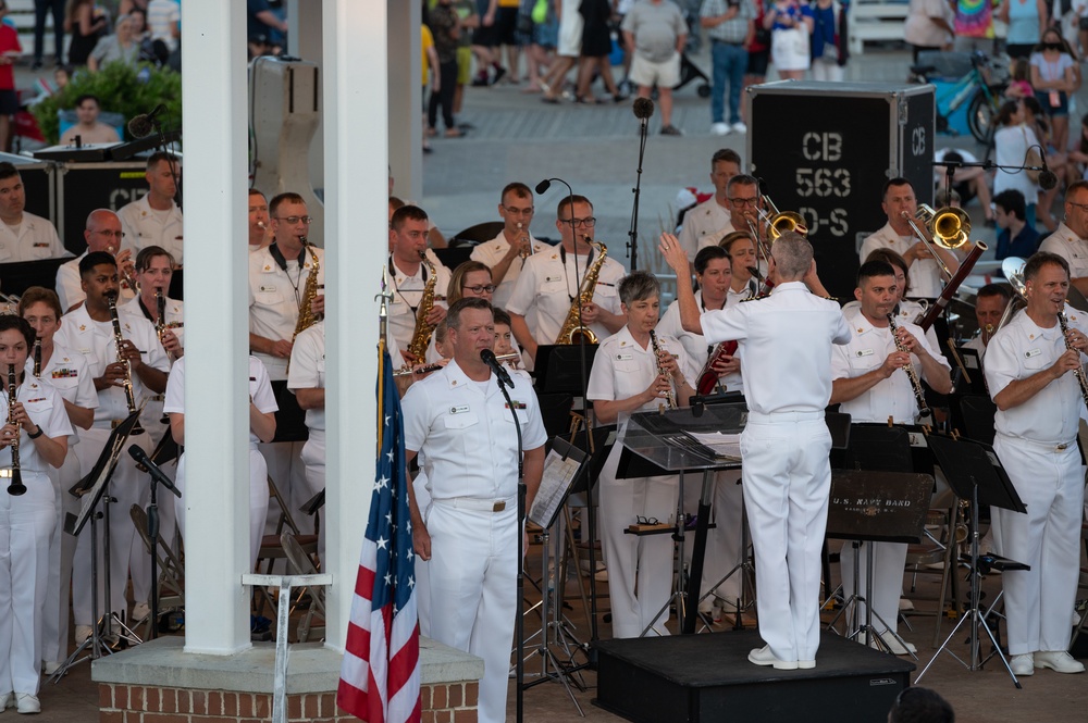 U.S. Navy Concert Band Celebrates Fourth of July