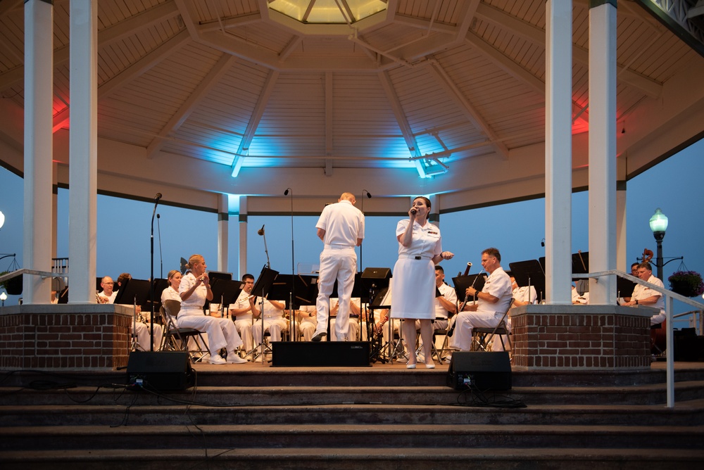 U.S. Navy Concert Band Celebrates Fourth of July