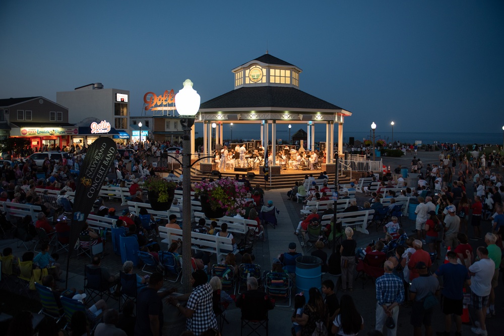 U.S. Navy Concert Band Celebrates Fourth of July