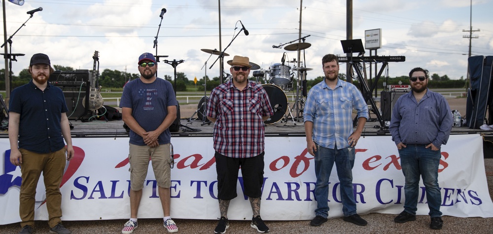 Gatesville Extends Hospitality to Soldiers about to Deploy