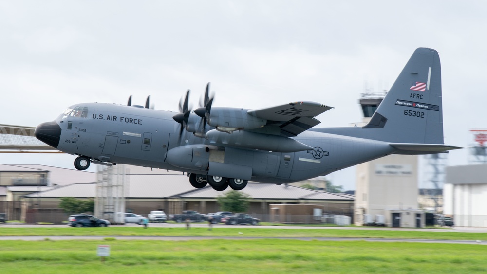 Hurricane Hunters fly Elsa