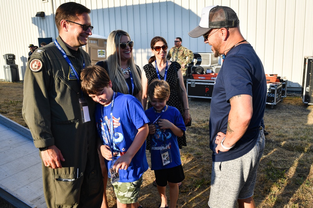 NAS Whidbey Island hosts free USO Concert