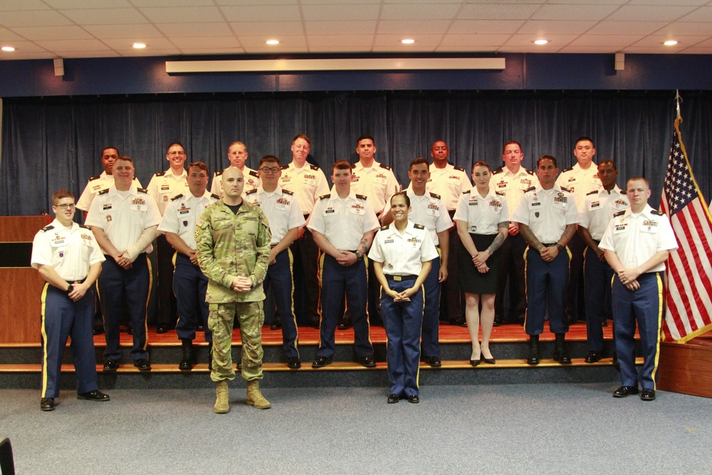 Graduating Classes of Advanced Leadership Course Cycle 05-21.