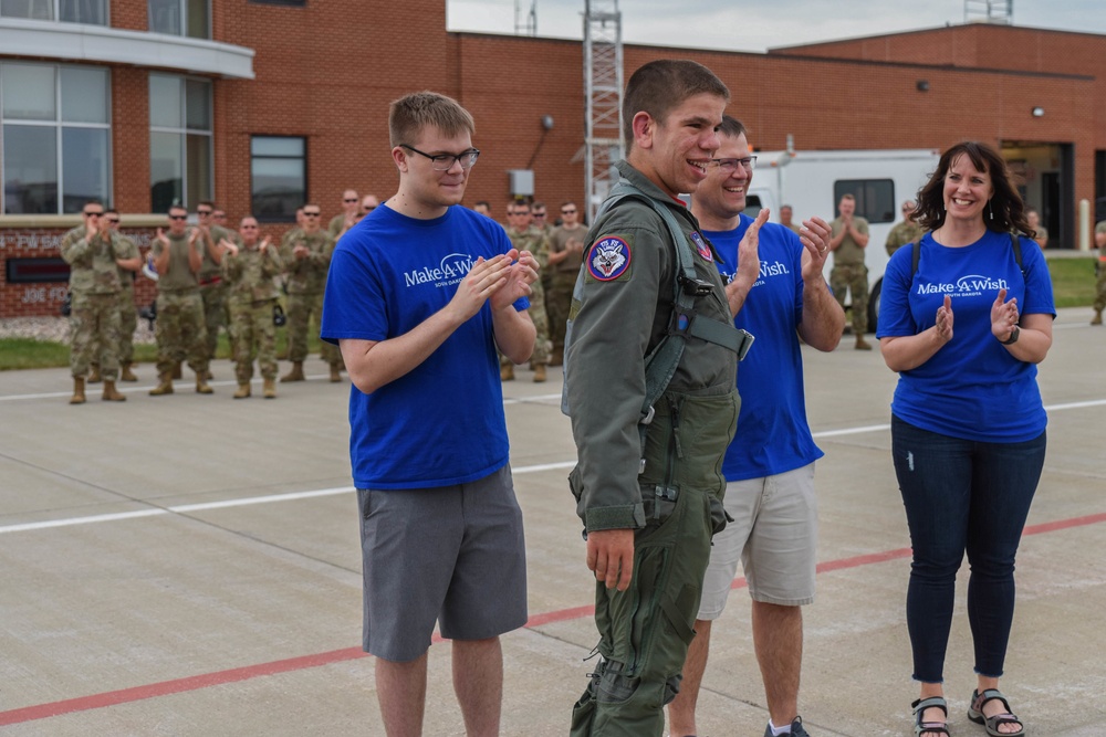 South Dakota Air National Guard and Make-A-Wish grant boy's wish to ride in a F-16