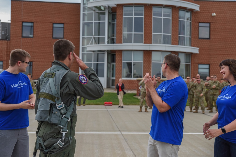 South Dakota Air National Guard and Make-A-Wish grant boy's wish to ride in a F-16