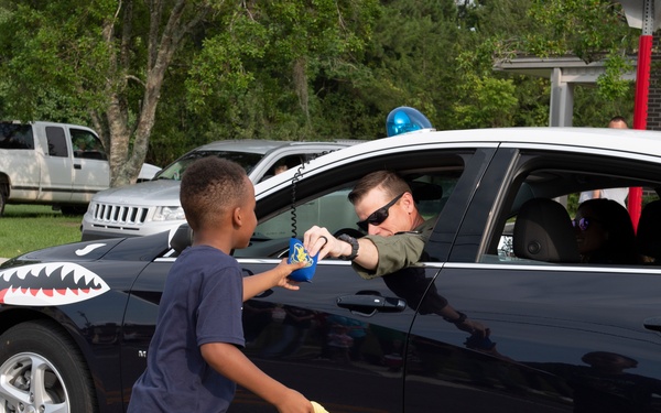 Tigers lead Ray City parade