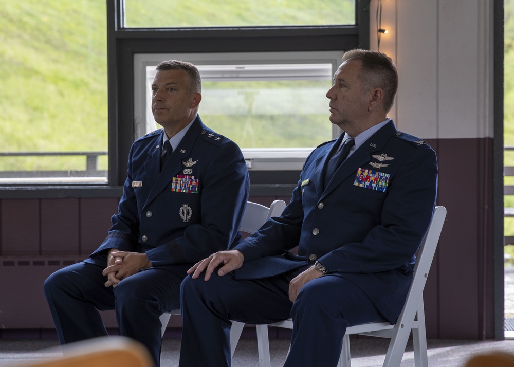 Long-time Alaska Air National Guard members retires from service