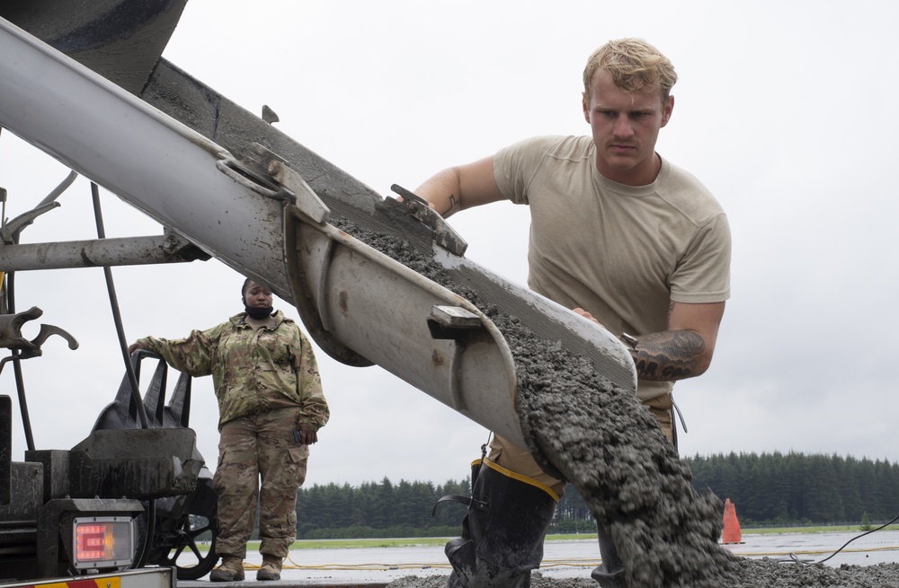RED HORSE Airmen expand Yokota’s airlift capability