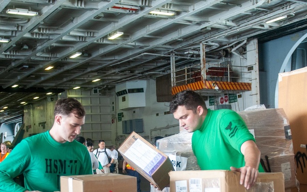 USS Ronald Reagan (CVN 76) Replenishment-at-Sea