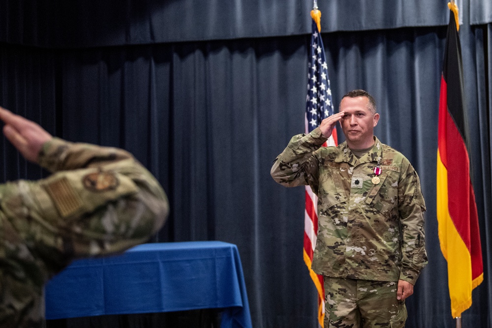 52nd FSS changes command