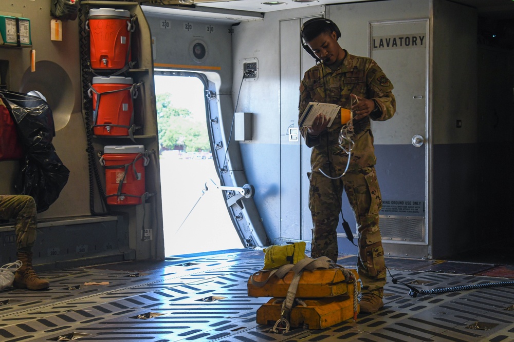 437th Airlift Wing hosts Incentive Flight