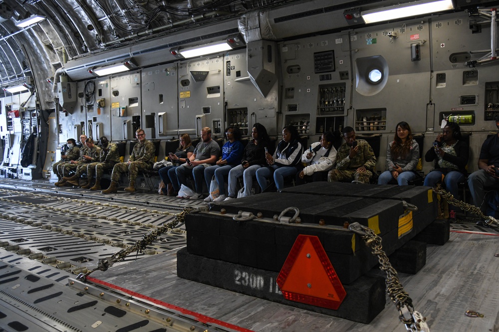 437th Airlift Wing hosts Incentive Flight