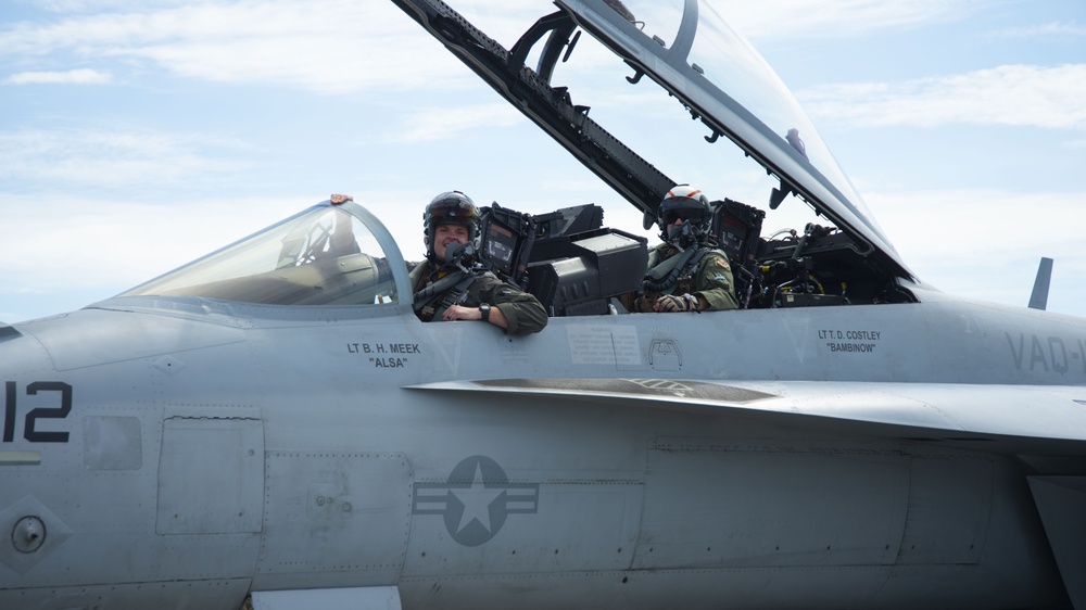 A Squadron beyond the base: The 390th ECS