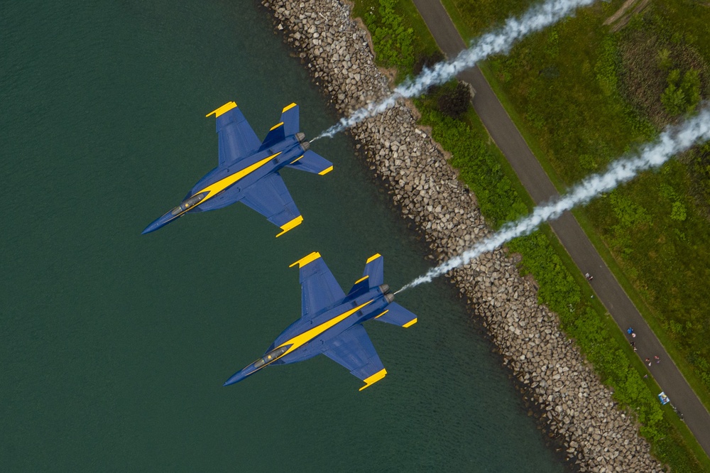 Blue Angels Perform Over Buffalo NY