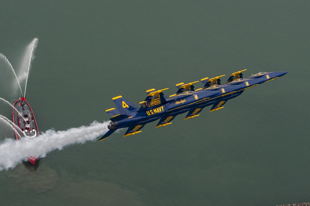 Blue Angels Perform Over Buffalo NY