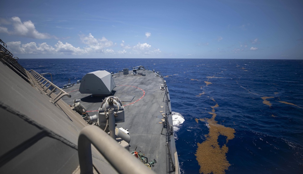 USS Billings Transits the Caribbean Sea