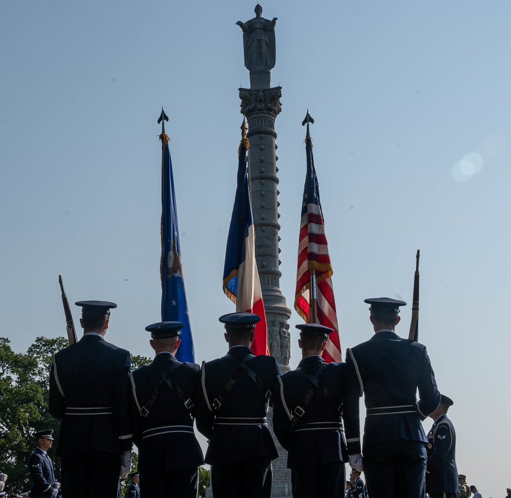 CSAF Brown, ACC welcome French Air Force