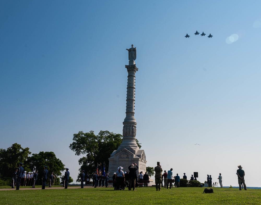 CSAF Brown, ACC welcome French Air Force