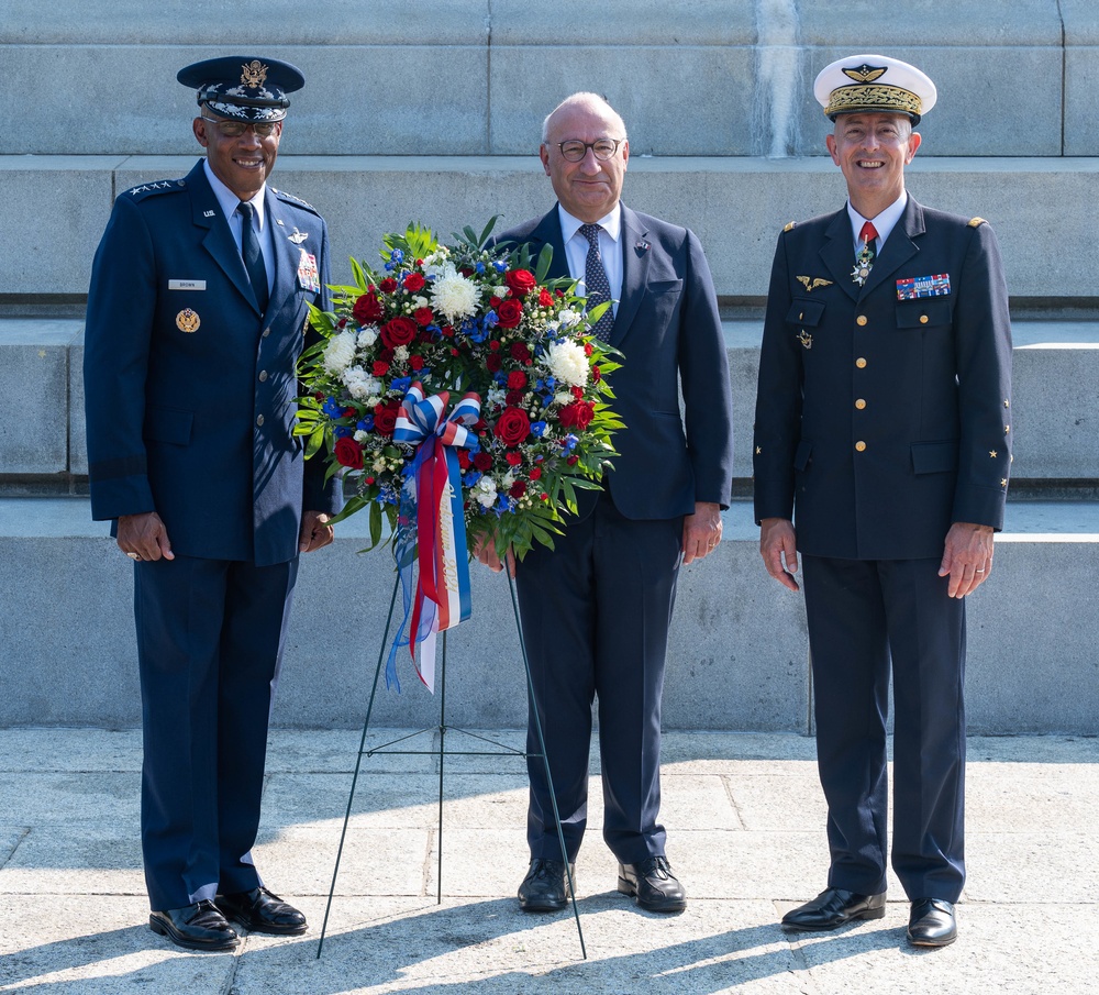 CSAF Brown, ACC welcome French Air Force