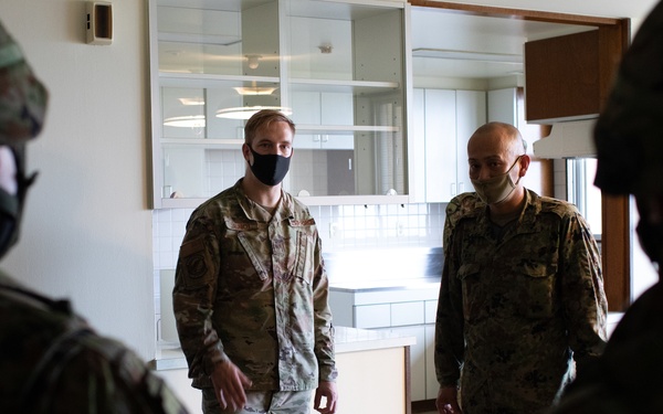 Yokota trainer instructs CQC tactics