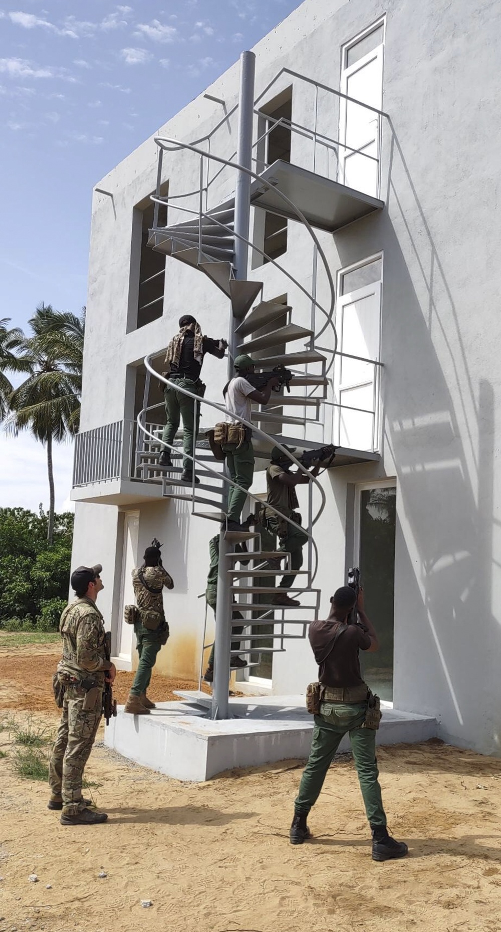 Joint Combined Exchange Training with Côte d'Ivoire