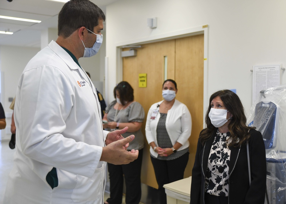 Assistant Commandant of the Marine Corps's Spouse tours NMCCL